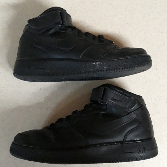 NIKE AIR FORCE 1 MID ' 07. SZ. 8.5 - Picture 3 of 6